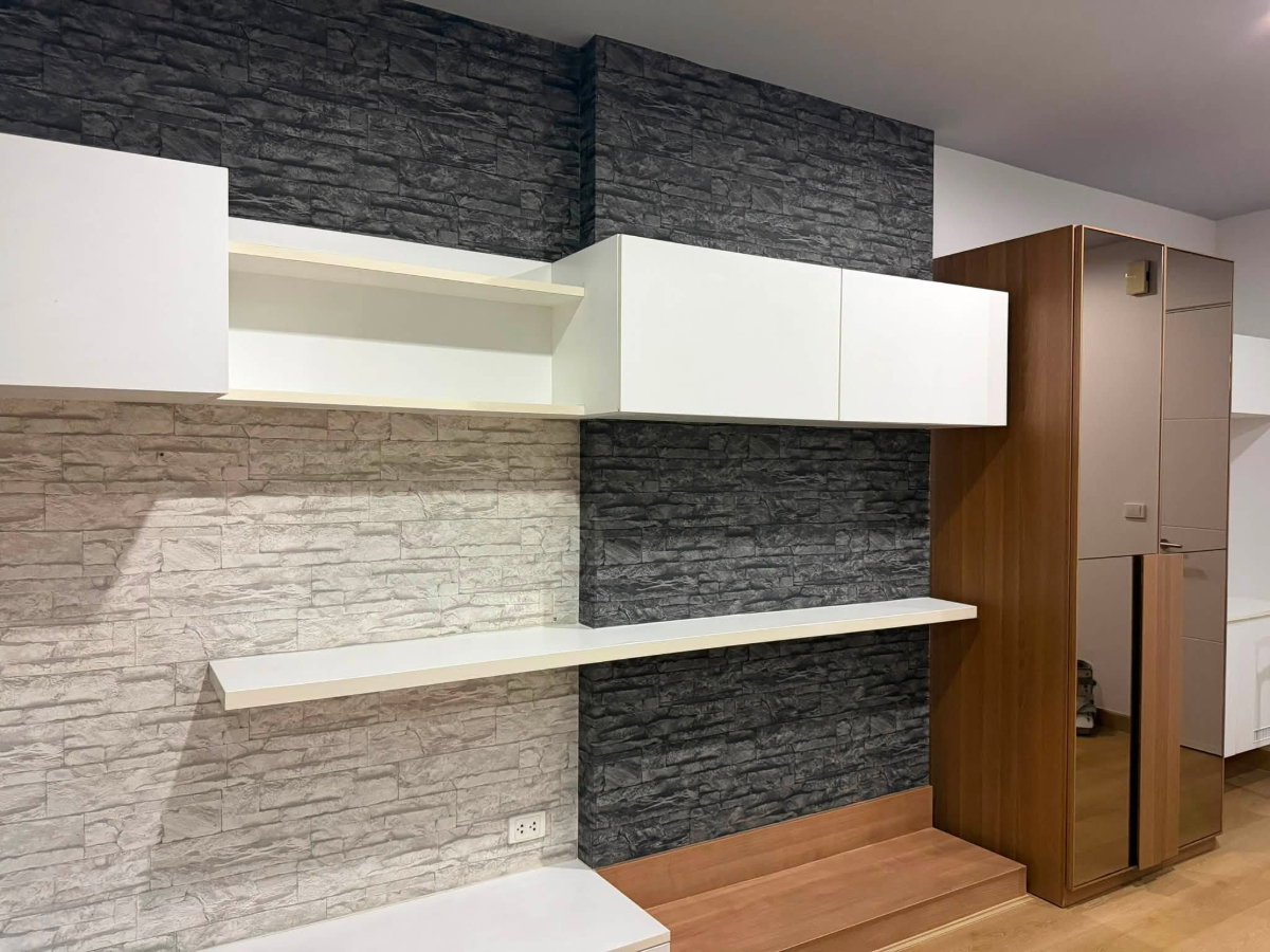 picture 🔥 Blocs 77, large 1-bedroom unit on the 22nd floor, near BTS On Nut. Only 20,000 THB/month. Ready to move in! 🏙️🚆 - 8/12