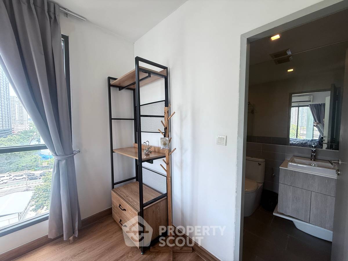 picture 2-BR Condo Ideo Mobi Rama 9, 200m to MRT Phra Ram 9 (ID 1405377) - 2/16