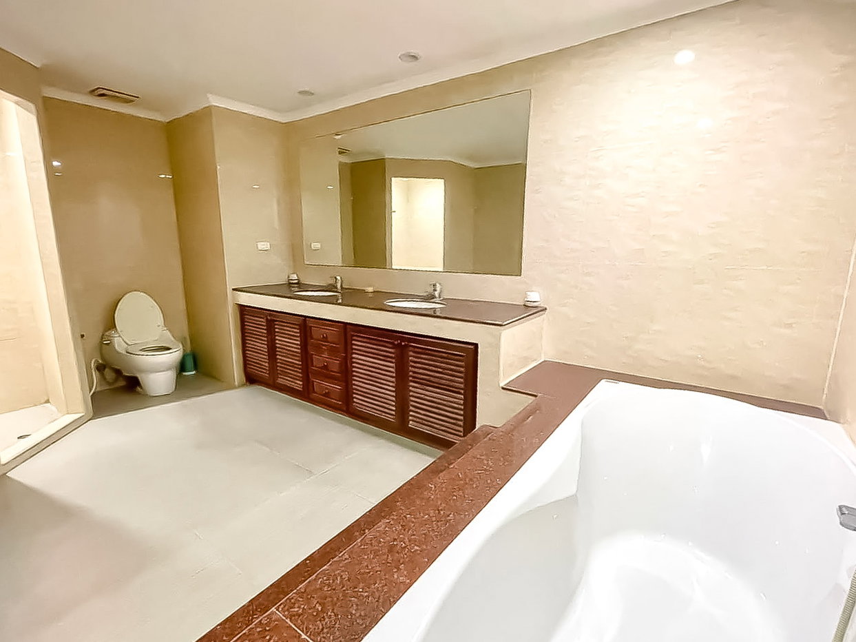 รูป Spacious Condo for Rent View Talay Residence 3 Jomtien Pattaya - รูปที่ 9/10