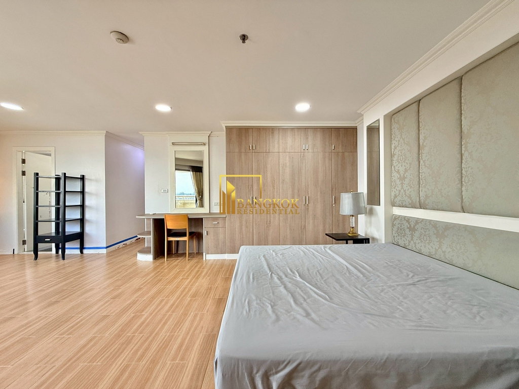 picture Baan Suanpetch | Renovated 3 Bedroom Condo in Sukhumvit 39 - BR15652CD - 12/33