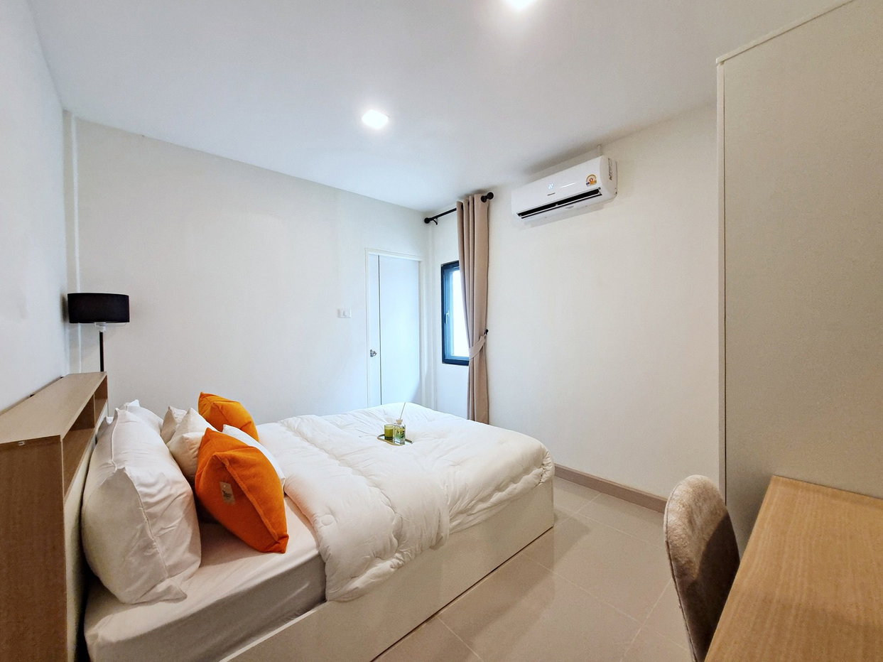 รูป Modern 3-Bedroom Corner House for Rent in East Pattaya - รูปที่ 10/17