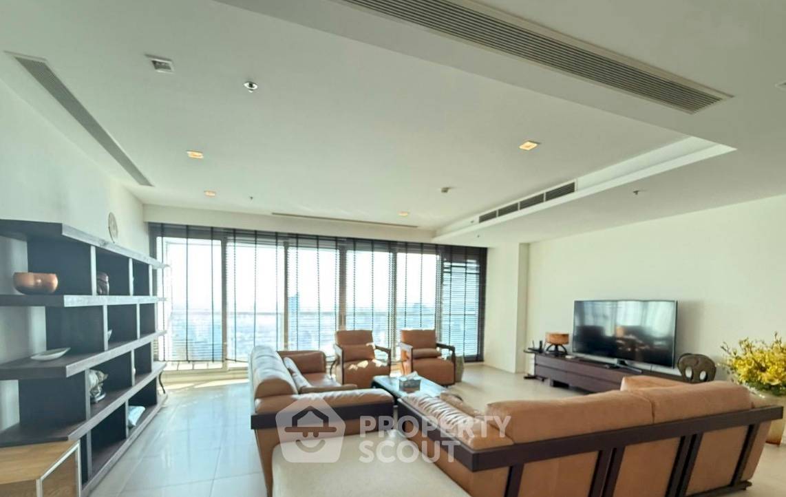 รูป คอนโดมิเนียม 3 ห้องนอน 207 ตร.ม. ขาย The River Condominium ใกล้ BTS สะพานตากสิน 400 ม. (ID 3153022) - รูปที่ 7/9