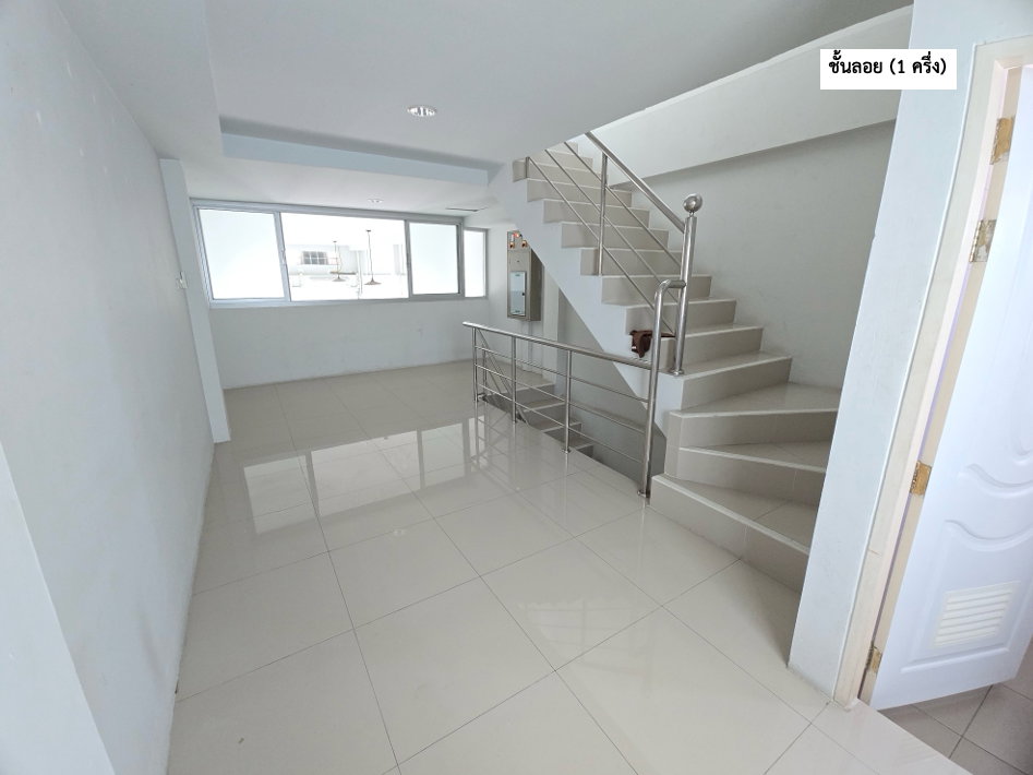 รูป ให้เช่า อาคารพาณิชย์ 1คู่หา ติดถนนใหญ่ ถ.บางพลี-ตำหรุ ติดซอยหมู่บ้านมัณฑิรา ทำoffice ทำธุรกิจดี (ด่วนโปรโมชั่น) - รูปที่ 17/18