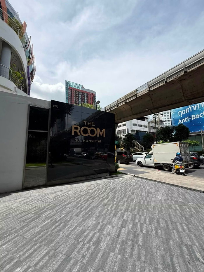 รูป S296 🔥ให้เช่า 📍 The Room Sukhumvit 69 📍(เดอะ รูม สุขุมวิท 69) พร้อมเข้าอยู่ ติด BTS พระโขนง เฟอร์นิเจอร์ และ เครื่องใช้ไฟฟ้า ครบ - รูปที่ 8/10