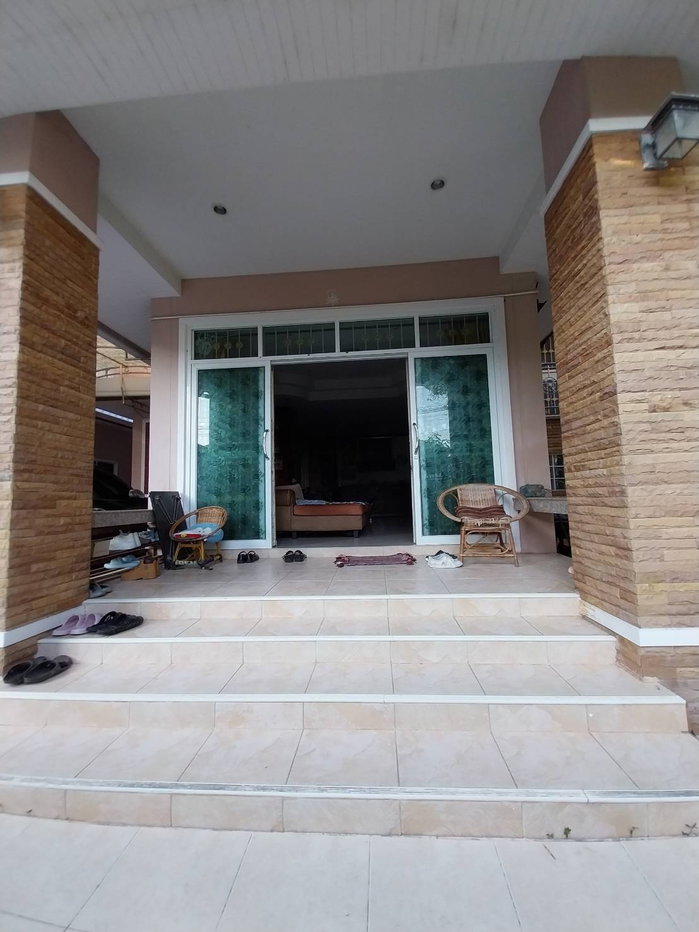 รูป ขายบ้านเดี่ยว 2 ชั้น พร้อมบ้านชั้นเดียวบนพื้นที่เดียวกัน ที่ดิน 119 ตร.ว. จอดรถ 2 คัน บรรยากาศร่มรื่น - รูปที่ 3/21