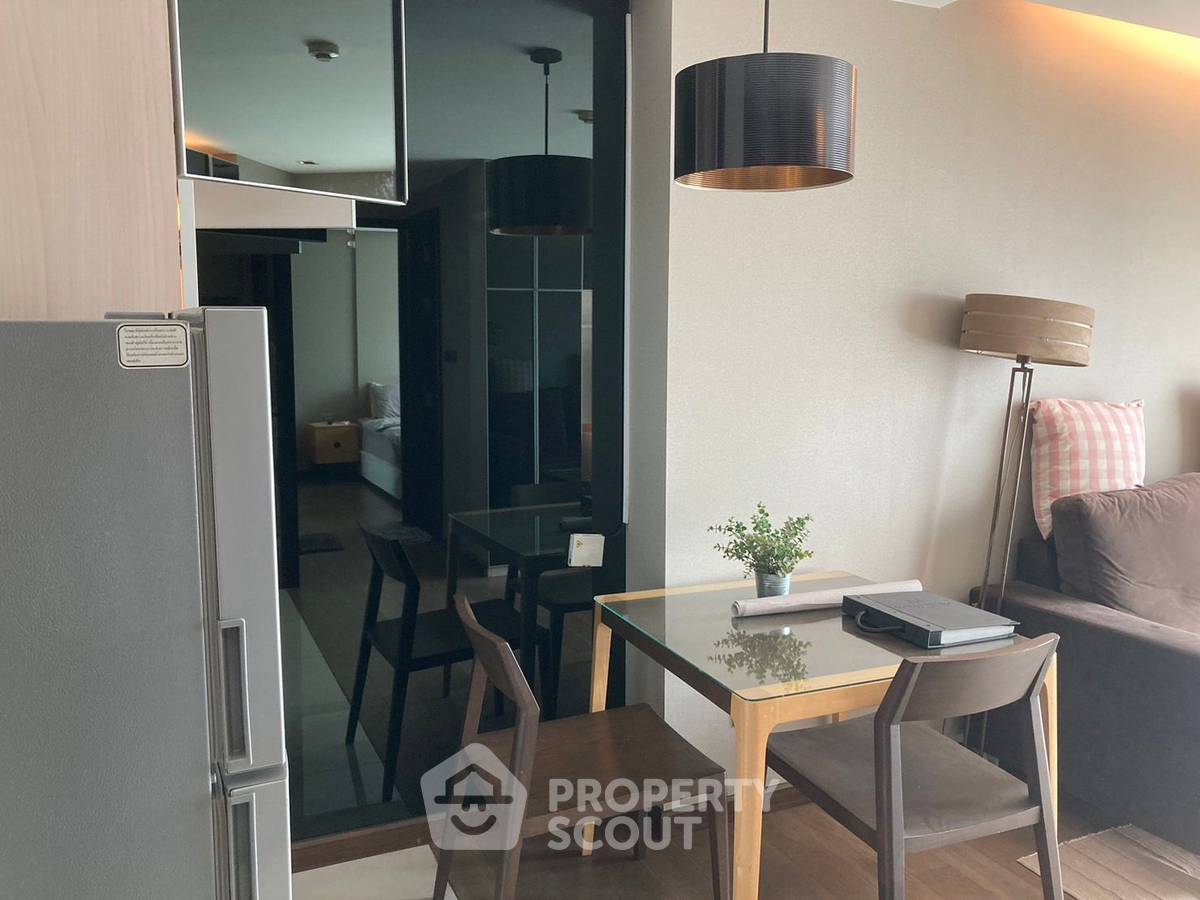 picture Well-Priced 1-BR 40 Sqm At Tidy Thonglor Near BTS Thong Lor (ID 1266395) - 2/8
