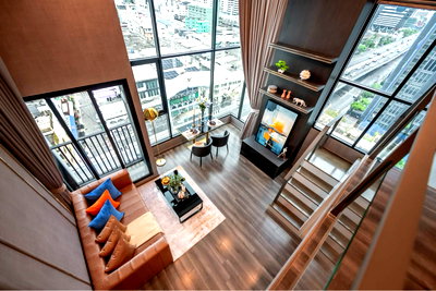 ขายคอนโด : ขาย KnightsBridge Space Rama 9 ห้อง Duplex ห้องมุม ชั้น 10 ขนาด 45 ตร.ม. ใกล้ MRT พระราม 9