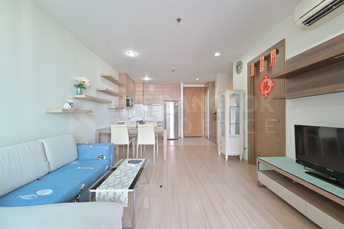 RHYTHM Ratchada-Huaikhwang near MRT Huai Khwang Station Convenient Travel, Great Value per Square Meter