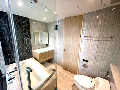 Condos for sale : S47 Sukhumvit  Room available, great price