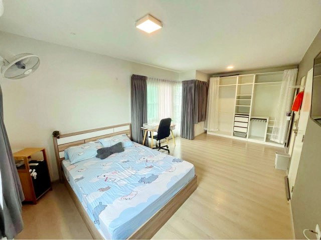 รูป เฟอร์ฯ Villaggio บ้านเดี่ยว รพ.บางเสาธง 2.2 กม. บ้านเดี่ยว 2 ชั้น 3นอน 2น้ำ และเครื่องใช้ไฟฟ้าครบ ใกล้เอแบค บางนา 800 ม.50ตร.ว.160ตร.ม. - รูปที่ 8/8