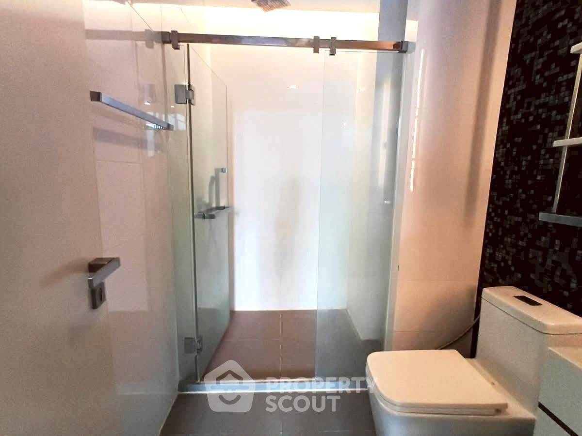รูป คอนโด 1 ห้องนอน The Room Sukhumvit 69 ชั้น 15 ใกล้ BTS พระโขนง 100 ม. (ID 3153880) - รูปที่ 8/8