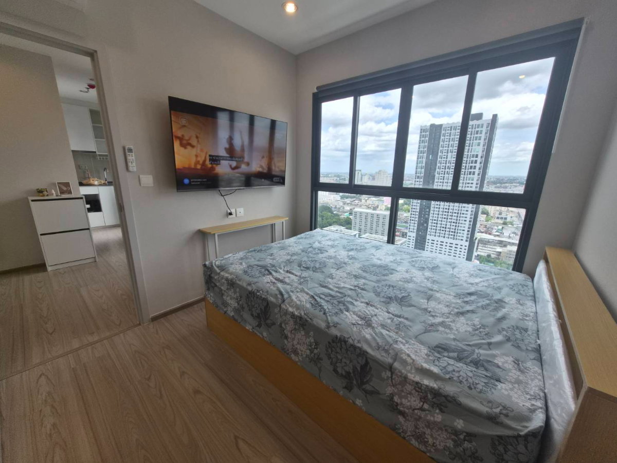 picture Corner Unit Condo for Rent – The Tree Hua Mak Interchange - 1/10