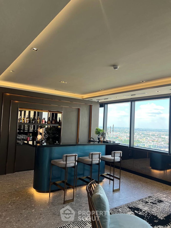 picture 1-BR Condo At QUINTARA MHy’DEN Pho Nimit, 100m to BTS (ID 2497963) - 7/11