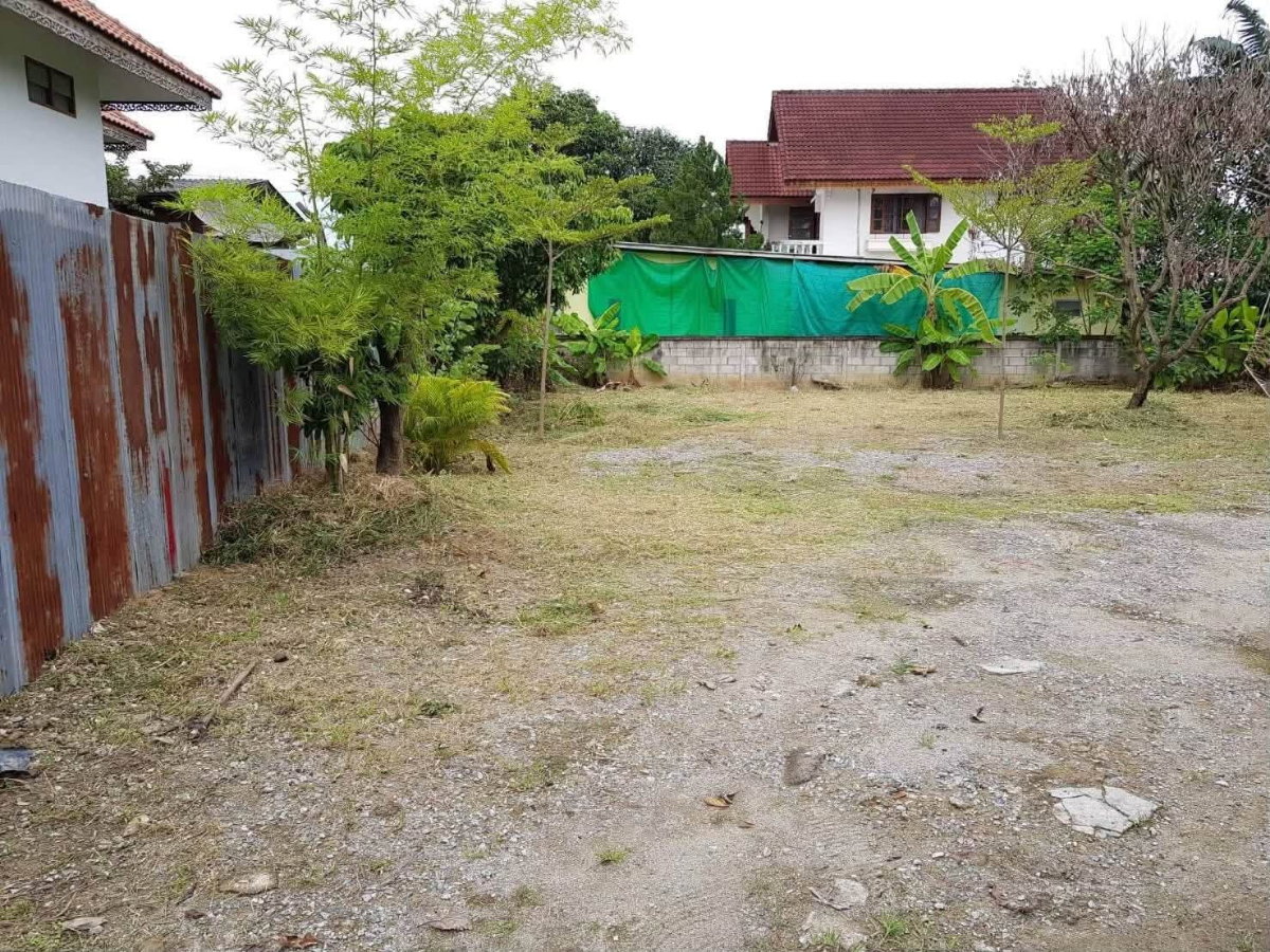รูป 🏡 ขายด่วน! บ้านเดี่ยวสารภี ที่ดิน 140 ตร.ว. ต่ำกว่าราคาประเมิน ใกล้แยกป่าแดด 📞 063-664-9056 - รูปที่ 2/5