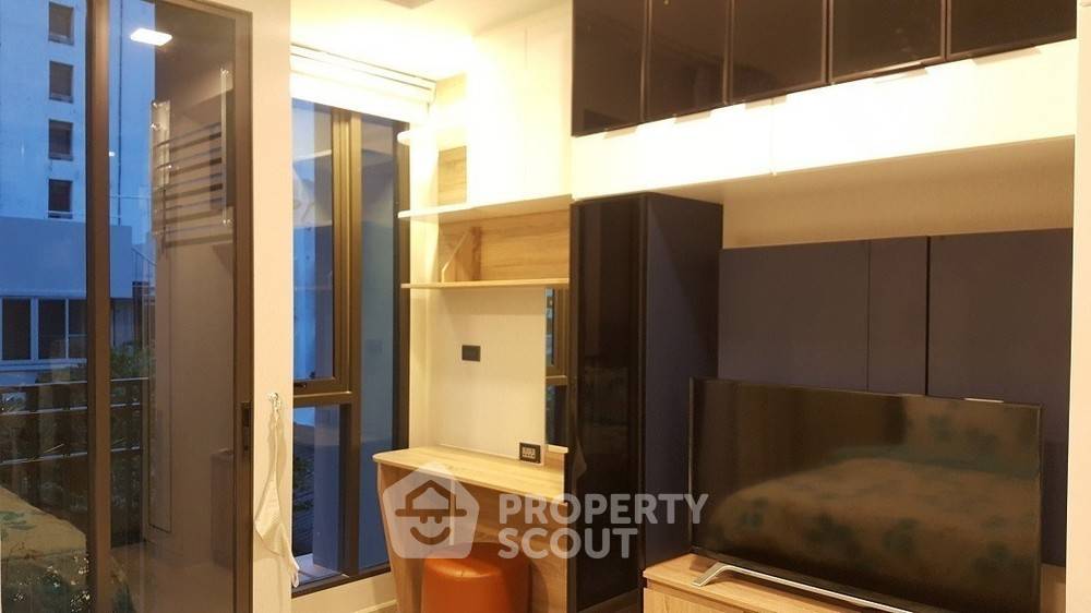 picture 1-BR Condo At Venio Sukhumvit 10, 8th Floor Near BTS Asoke (ID 320383) - 2/7