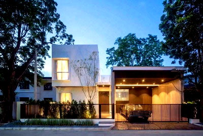 บ้านเดี่ยวให้เช่า : Modern Pool Villa for Rent พื้นที่ 400 ตร.ม. วิวดอยสุเทพ  4 ห้องนอน 4 ห้องน้ำ