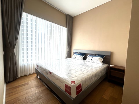 Condo for Rent: The Saint Residences Size: 40 sq.m.Floor: 32nd Building: A