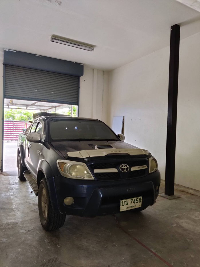 picture Home office & Warehouse / House & garage for rent - 12/12