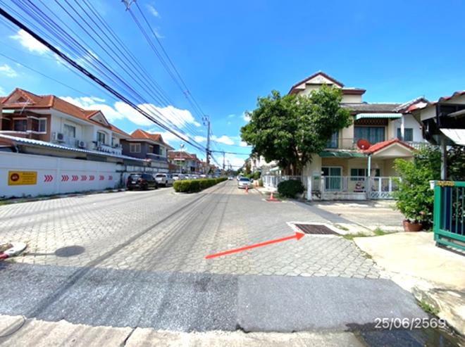 picture TOWN HOUSE 20 Sq.w. Khlong Sam Wa Bangkok for 1.5M - 4/14