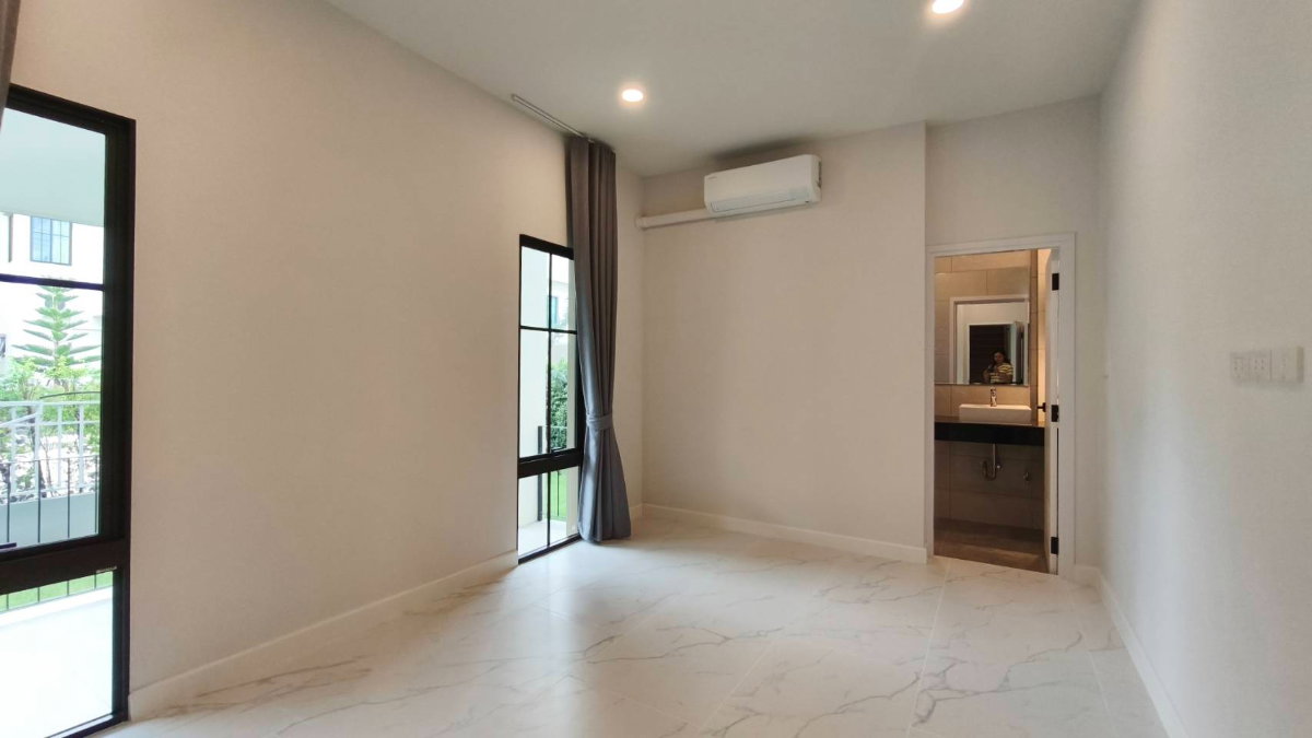 รูป 🏡✨ ให้เช่า บ้านเดี่ยว 2 ชั้นหลังใหญ่ ทำเลหางดง พร้อมระบบ Positive Pressure ช่วยป้องกันฝุ่น ใกล้โรงเรียนนานาชาติ #AHD-H1354 - รูปที่ 5/22