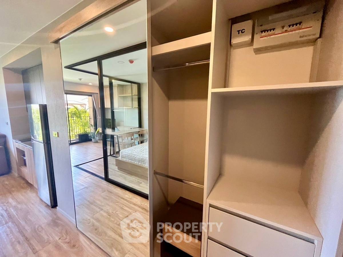 picture 1-BR Condo At Blossom Condo Sathorn-Charoenrat, BTS Surasak (ID 2254051) - 8/11
