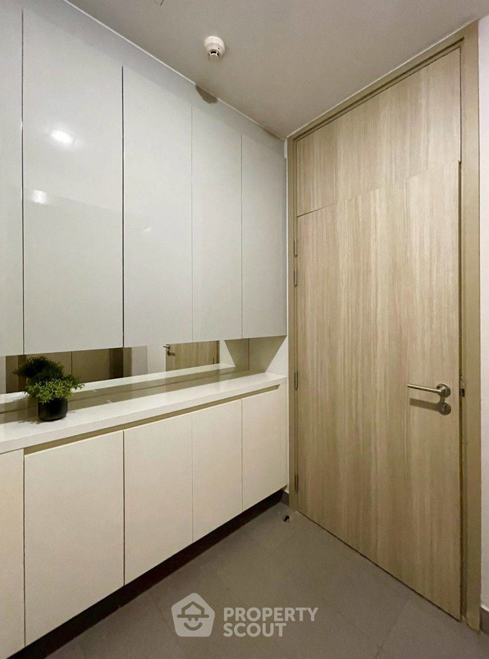 picture 11th-Floor 1-BR 47 Sqm At Noble Ploenchit, 100m to BTS Phloen Chit (ID 2638789) - 5/34