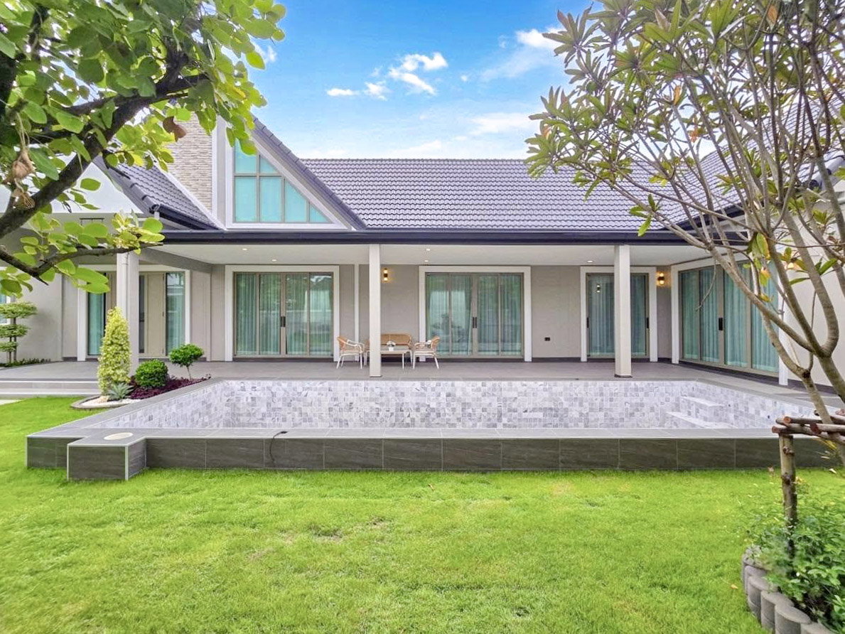 รูป High End Pool Villa for Sale East Pattaya 4 Bed Private Pool - รูปที่ 20/21