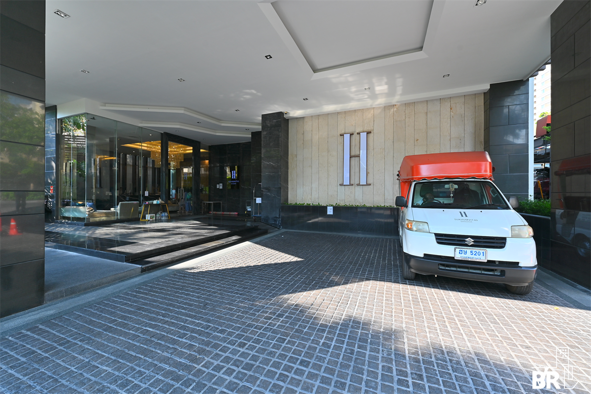 picture Ideal City Living at a Great Price H Sukhumvit 43 - 8/9