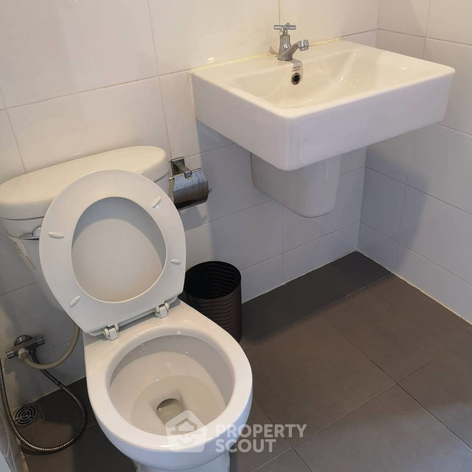 picture Great Value 1-BR Condo, 38 Sqm, Aspire Sukhumvit 48, BTS Phra Khanong (ID 621970) - 15/15
