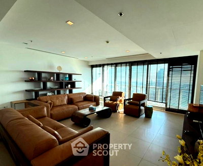 ขายคอนโด : คอนโดมิเนียม 3 ห้องนอน 207 ตร.ม. ขาย The River Condominium ใกล้ BTS สะพานตากสิน 400 ม. (ID 3153022)
