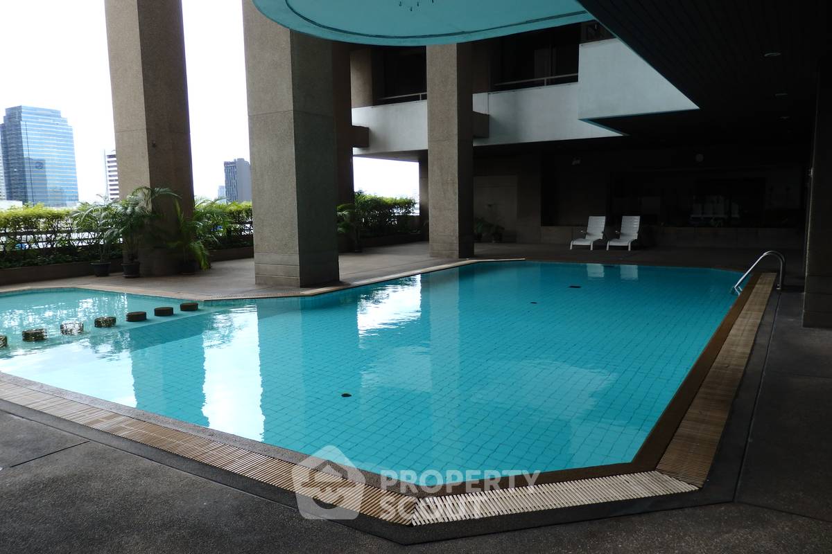 picture High-Floor 2-BR 150 Sqm At Asoke Tower Near MRT Phetchaburi (ID 883344) - 2/4