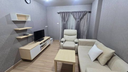 ห้องกว้าง พร้อมที่จอดรถ 2 คัน ดิเอสเคป สุขุมวิท 101/1