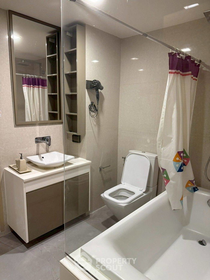 picture Ground-Floor 1-BR Condo For Rent, LIV @ 49 Near BTS Thong Lor (ID 2703752) - 31/42