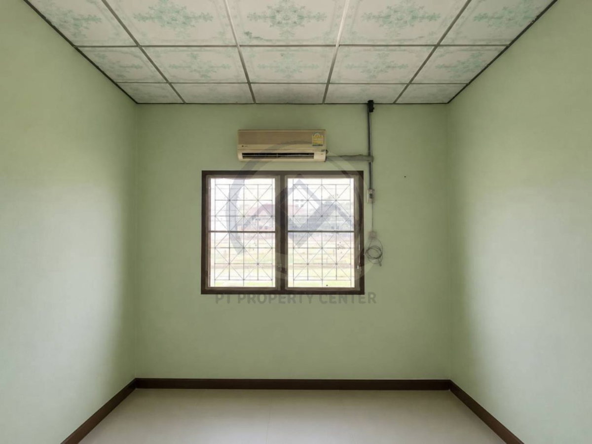 รูป หมู่บ้านปรีชา 9 ทาวน์โฮม 2 ชั้น ซอยรามคำแหง 186 มีนบุรี ทำเลศักยภาพ ต่อเติมครบ ติดถนนรามคำแหง ใกล้รถไฟฟ้า เปิดโอกาสให้เจรจาต่อรองได้ - รูปที่ 11/16