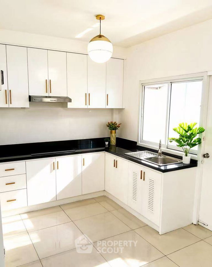 รูป บ้าน 3 ห้องนอน ขาย ใน หมู่บ้าน Ruen Pisa Village นาจอมเทียน พัทยา (ID 3153862) - รูปที่ 10/12
