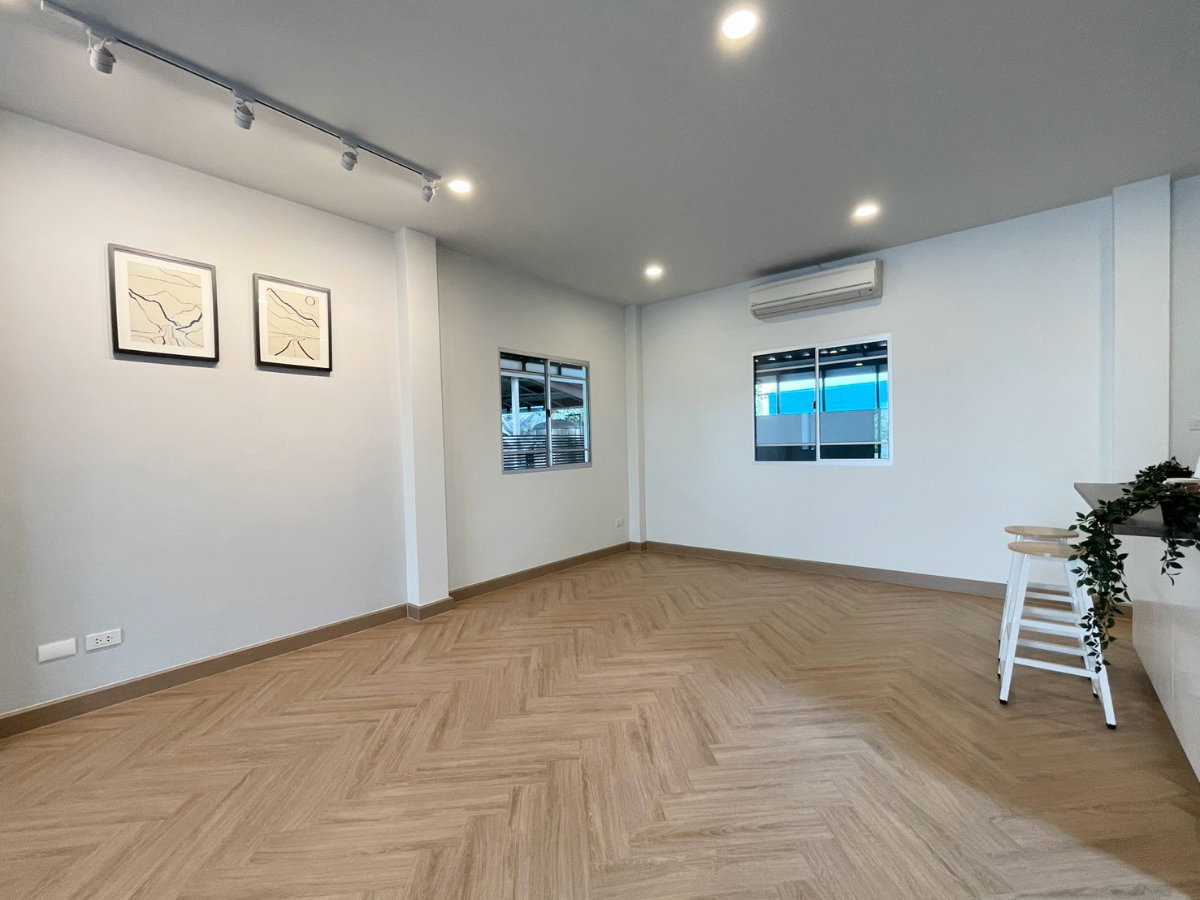 รูป ขาย บ้านเดี่ยวรีโนเวทใหม่ พร้อมพัฒน์ 1 หทัยราษฎร์ 39 แต่งสไตล์ MUJI Minimal พร้อมเข้าอยู่ ราคาคุ้มกว่าหลังอื่น - รูปที่ 11/34
