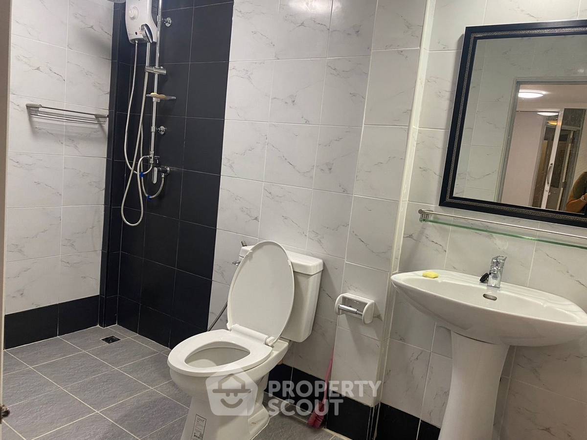picture Pet-Friendly 4-BR House For Rent Near Bang Chak, Phra Khanong (ID 1549488) - 22/38