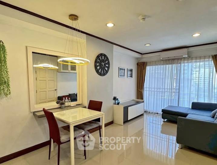 รูป คอนโด 1 ห้องนอน 62 ตร.ม. ที่ สรัญใจ แมนชั่น ใกล้ BTS นานา 300 ม. (ID 3143811) - รูปที่ 4/8