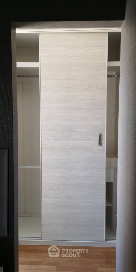 picture 2-BR Condo 53 Sqm, 18th-Floor At Lumpini Park Rama 9 (MRT Phra Ram 9) (ID 476286) - 5/11