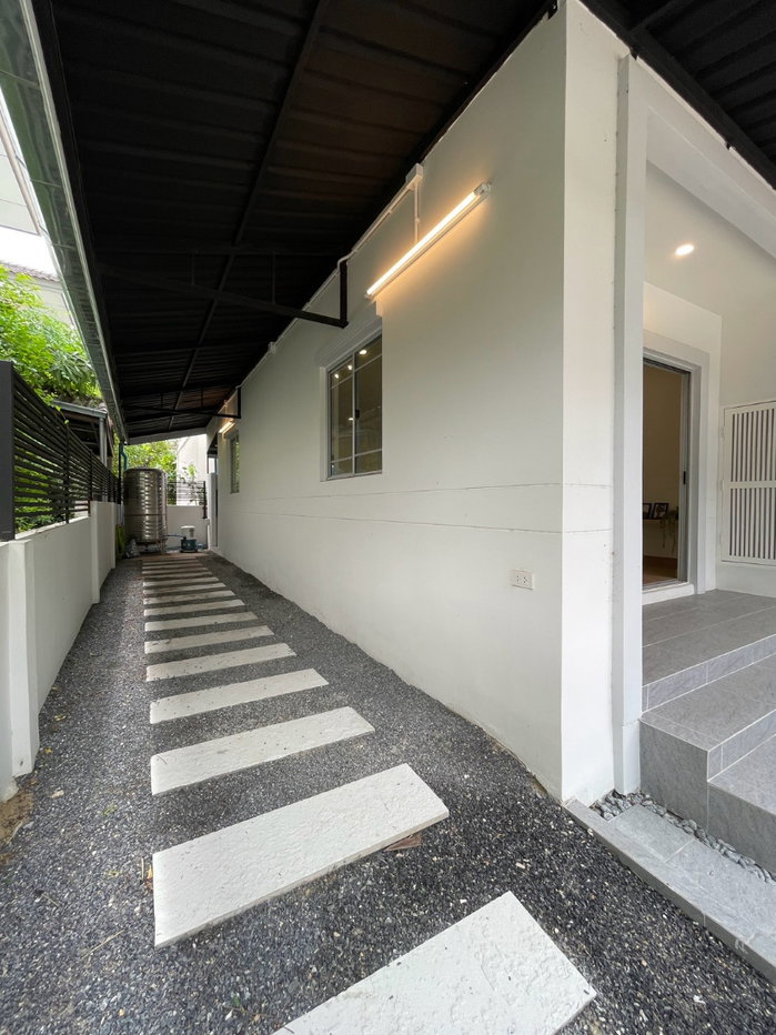 รูป ขาย บ้านเดี่ยวรีโนเวทใหม่ พร้อมพัฒน์ 1 หทัยราษฎร์ 39 แต่งสไตล์ MUJI Minimal พร้อมเข้าอยู่ ราคาคุ้มกว่าหลังอื่น - รูปที่ 32/34
