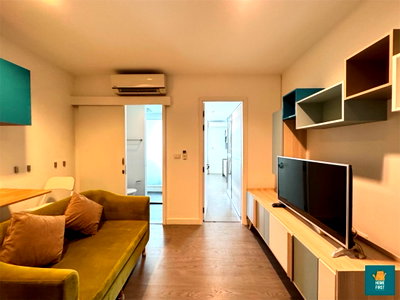 Condos for rent New Petchburi Road Bangkok : A Space id Asoke - Ratchada 1 bed 33 sq m fully furnished 15,000 baht.