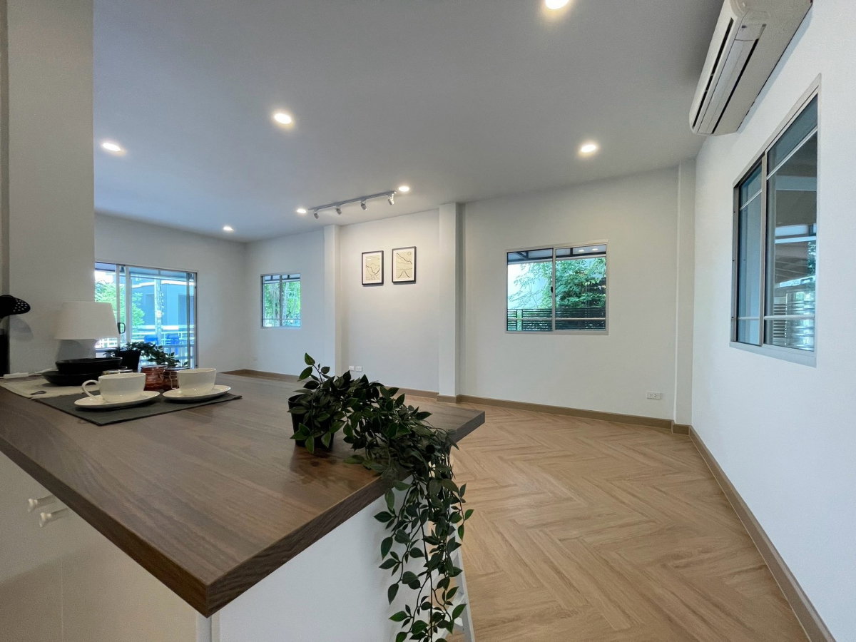 รูป ขาย บ้านเดี่ยวรีโนเวทใหม่ พร้อมพัฒน์ 1 หทัยราษฎร์ 39 แต่งสไตล์ MUJI Minimal พร้อมเข้าอยู่ ราคาคุ้มกว่าหลังอื่น - รูปที่ 13/34