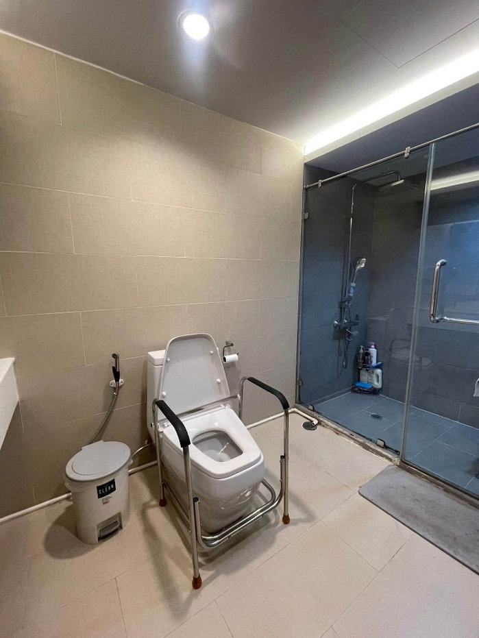 picture State Tower condo on Bang Rak Road, per square meter under 100,000 baht, river view. - 15/17