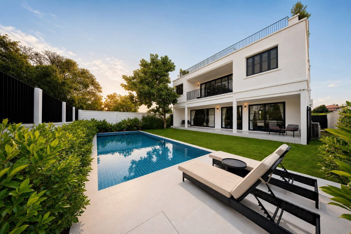 picture Pool Villa for Rent in Mabprachan – Near Mabprachan Lake, 5(+1)Bedrooms with Rooftop - 1/5