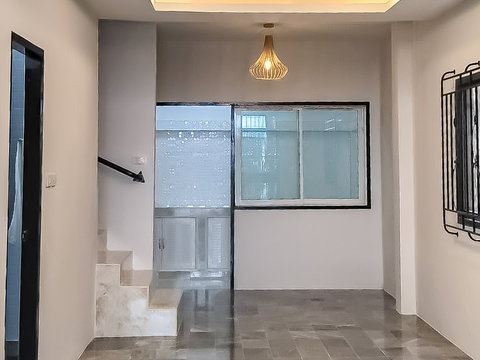 Townhouse for Sale Noen Plub Wan East Pattaya 2 Bedroom