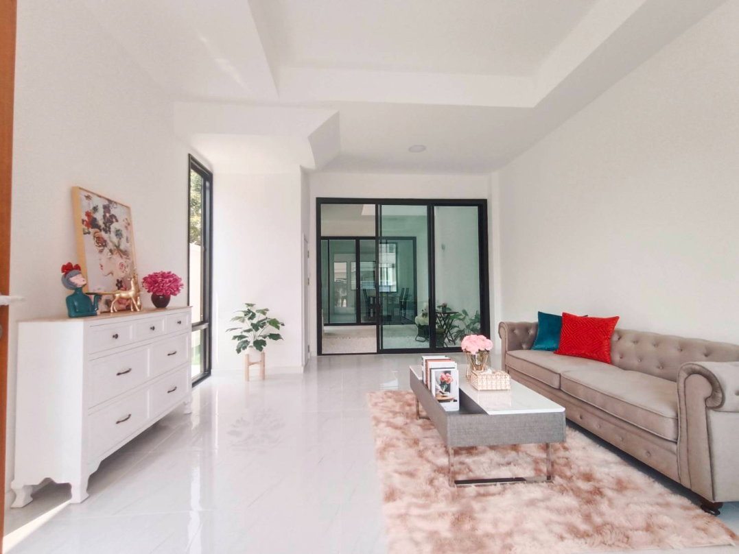 รูป พรีเมียมทาวน์โฮมใหม่สไตล์ Modern Classic บ้านใหม่ - รูปที่ 8/16