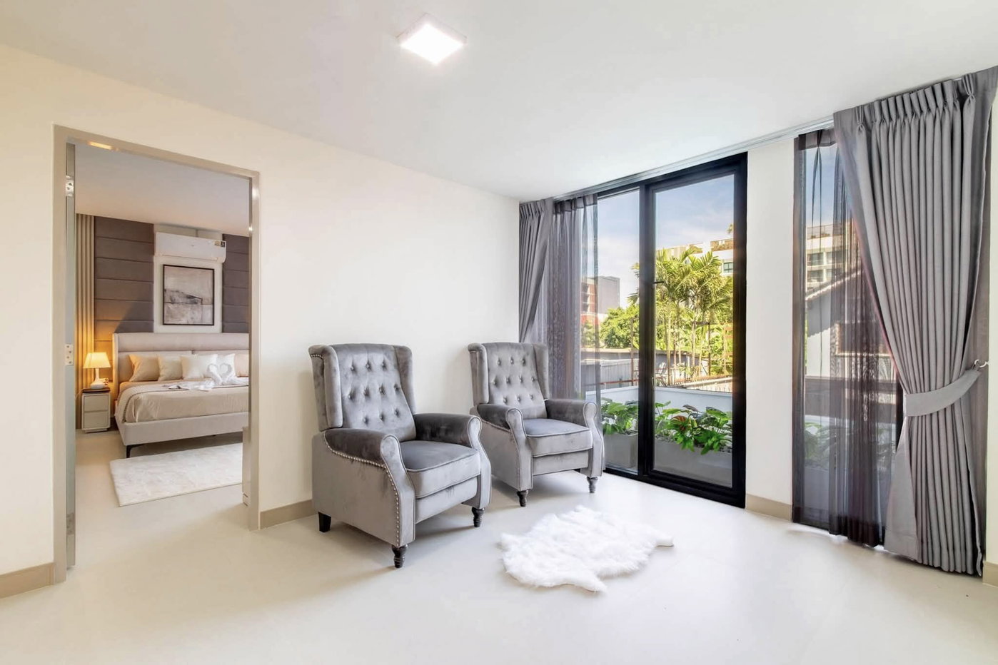 picture High End Pool House for Sale Central Pattaya 7 Bedroom - 8/21