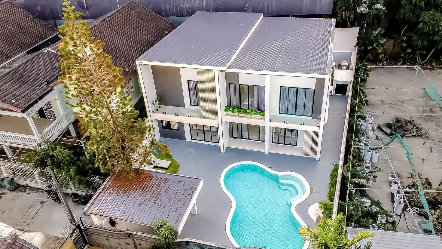picture High End Pool House for Sale Central Pattaya 7 Bedroom - 21/21