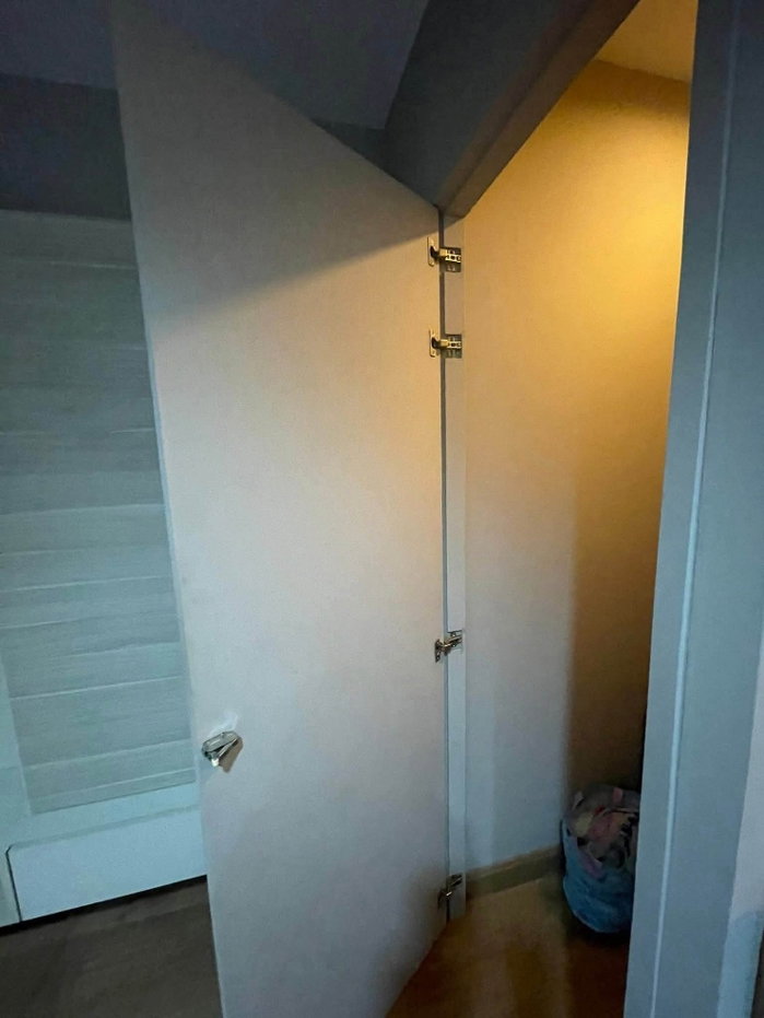 picture State Tower condo on Bang Rak Road, per square meter under 100,000 baht, river view. - 17/17
