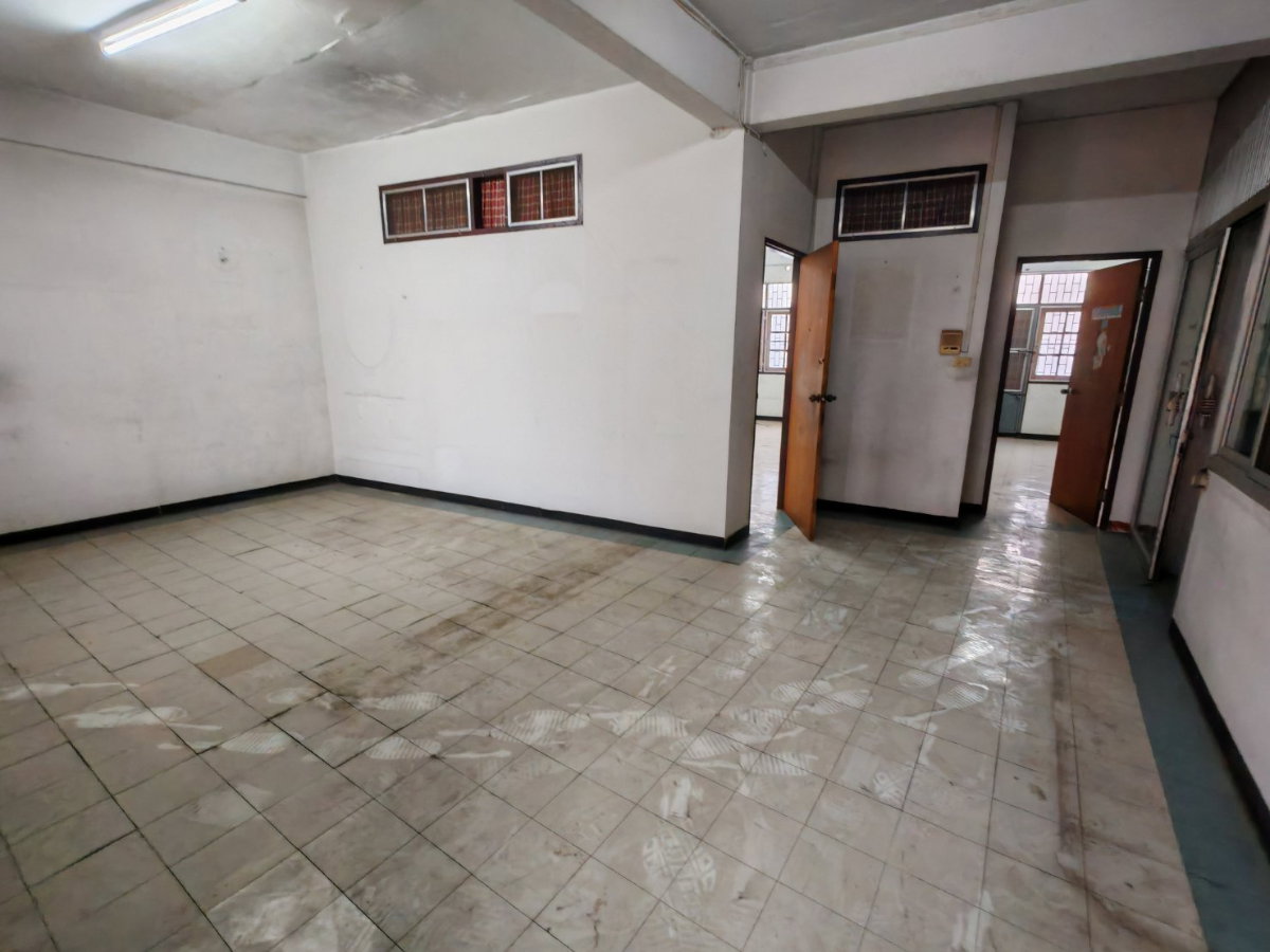 picture Shophouse for rent in Charoen Nakhon Soi 53 - 4/26